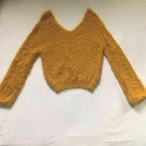 PrettyLittleThing Yellow Sweater